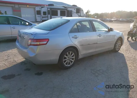 2011 Toyota Camry Xle z USA, uszkodzony, nr VIN 4T4BF3EK7BR170517